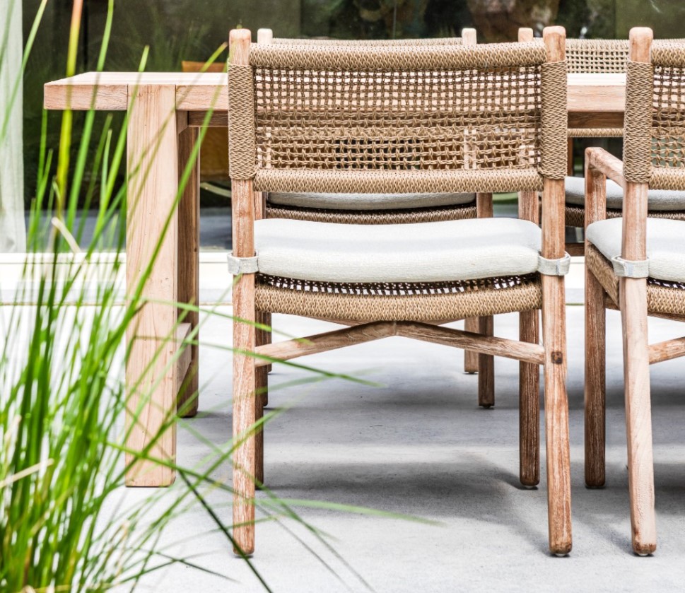FIONA ARMCHAIR