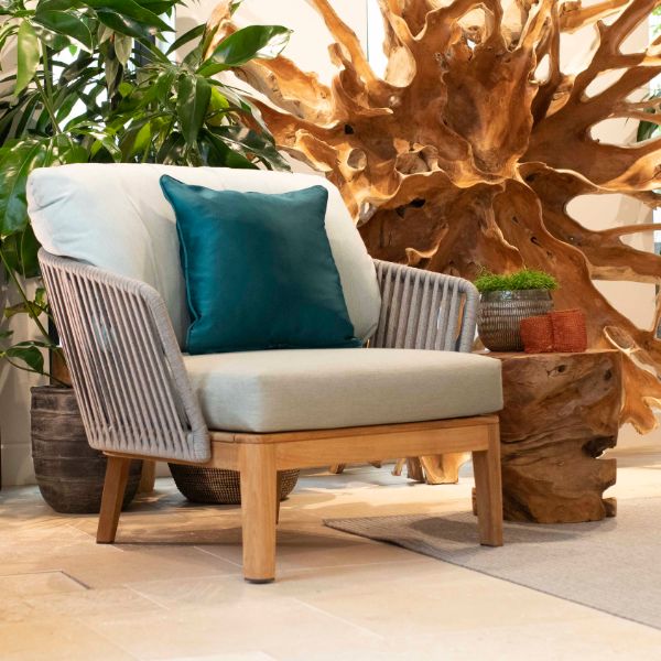 MOOD LOUNGE CHAIR Teak & Tricord